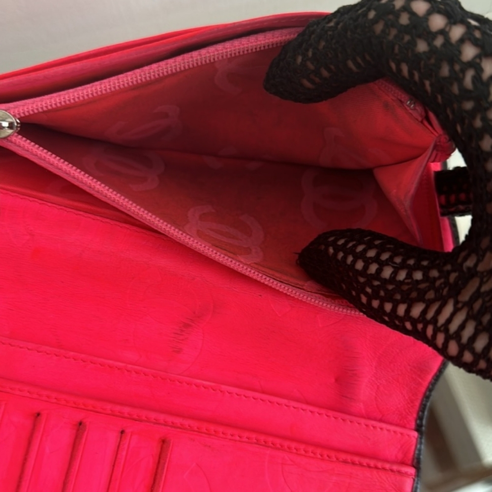 Chanel Black Quilted Lambskin Ligne Cambon Vertical Wallet with Pink Interior - Picture 16 of 16